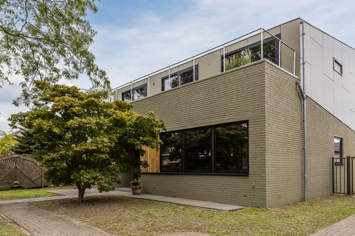 Foto 71 van Julianalaan 29