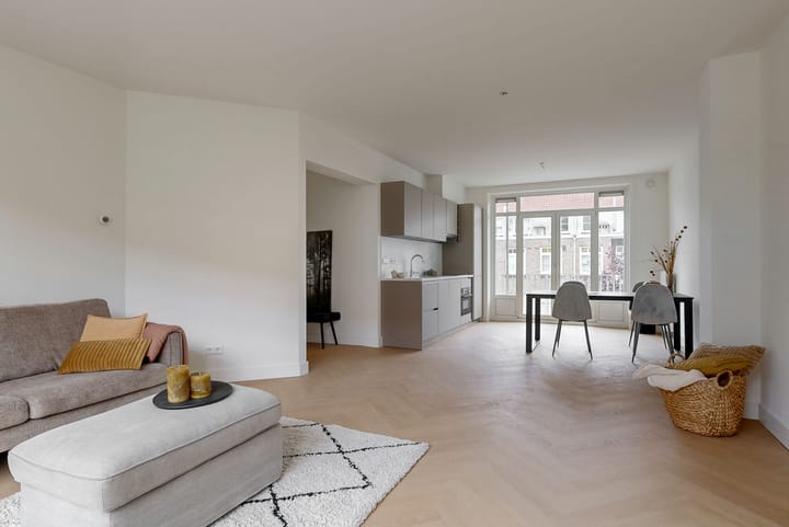 Foto 2 van Maasstraat 42-2