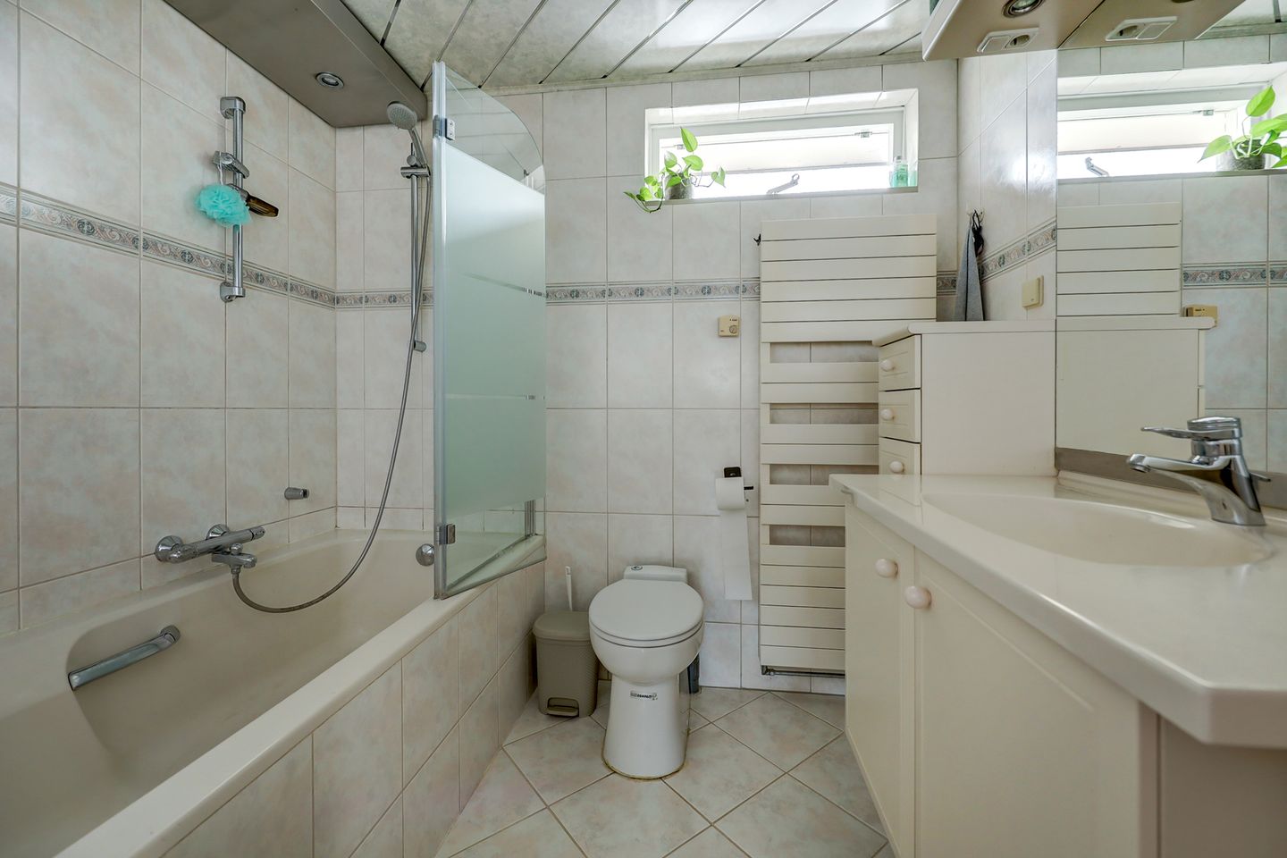 Photo 34 of Gouberg 19