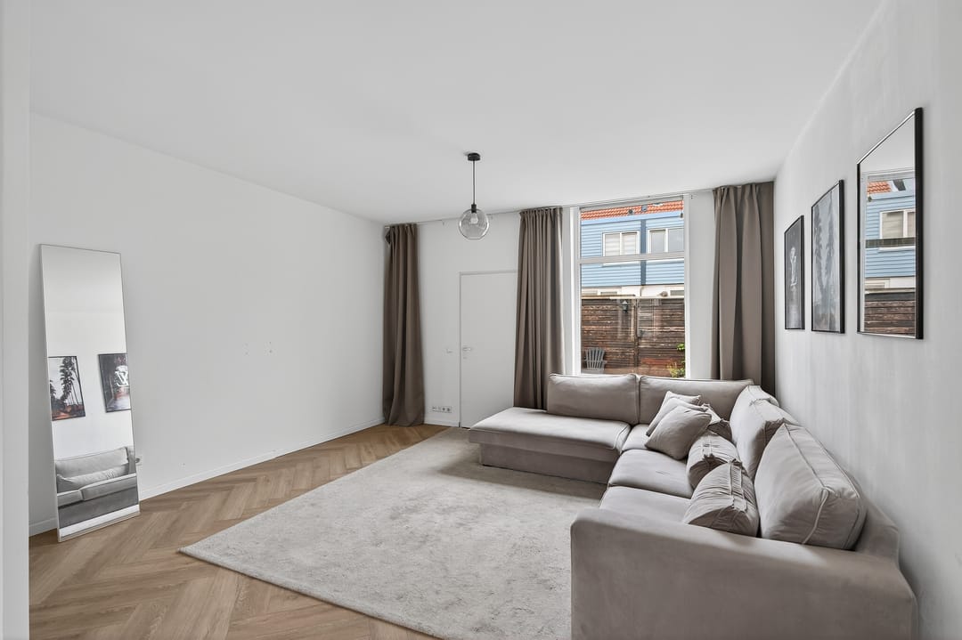 Foto 2 van Zwijndrechtsestraat 8