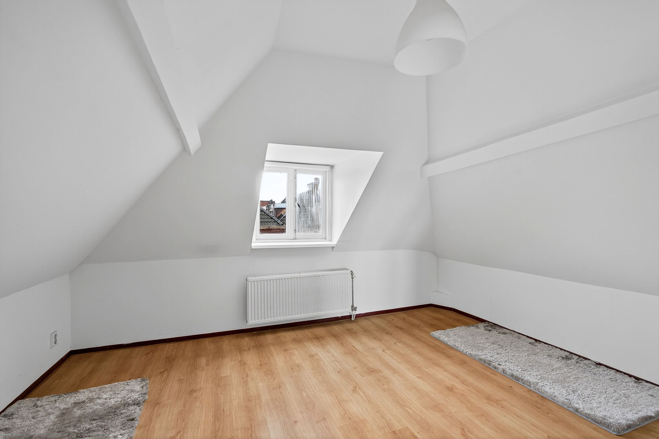 Foto 24 van Zwijndrechtsestraat 8