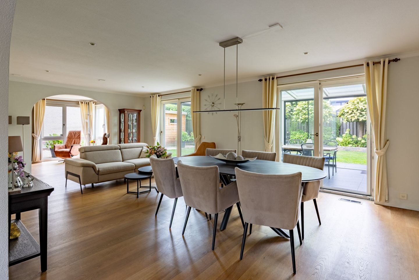 Foto 10 van Suze Robertsonstraat 3