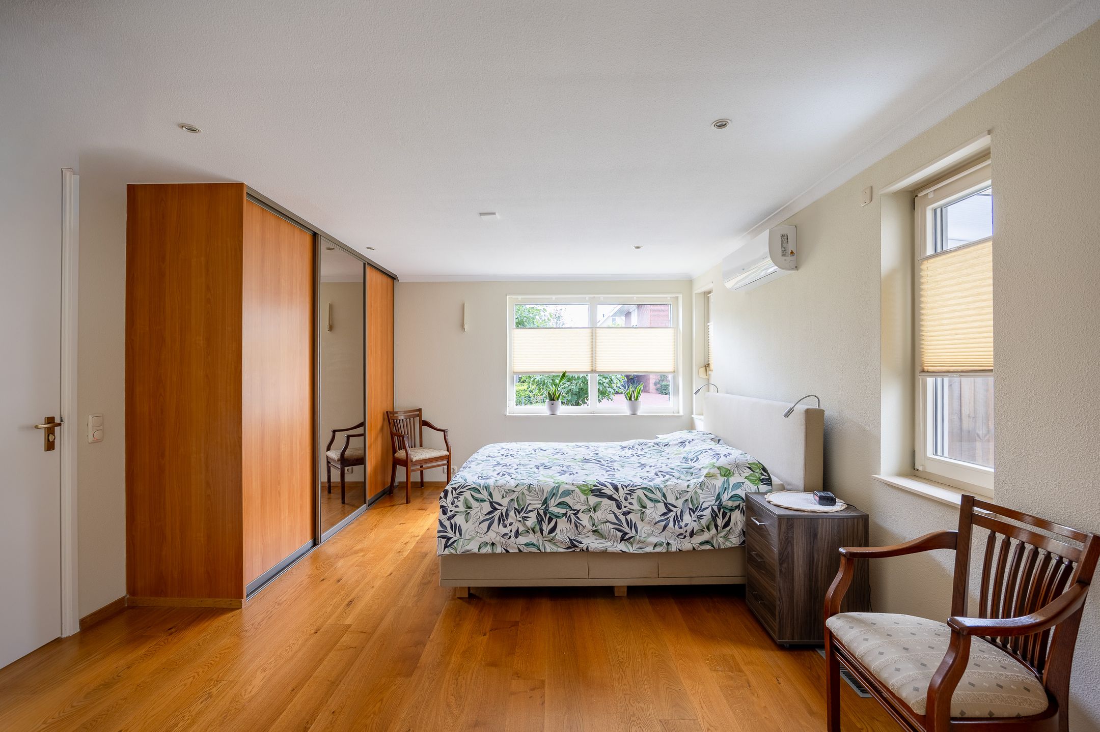 Foto 21 van Suze Robertsonstraat 3