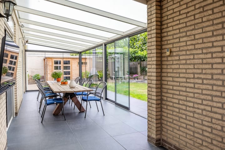 Foto 36 van Suze Robertsonstraat 3