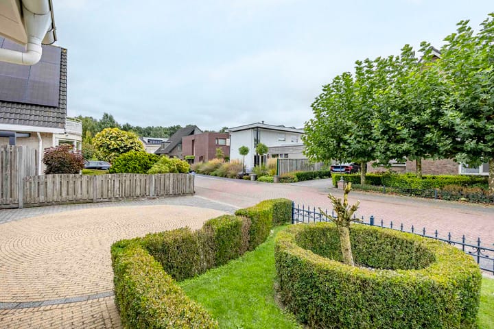 Foto 43 van Suze Robertsonstraat 3