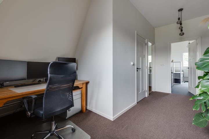 Photo 43 of Elzenerf 46