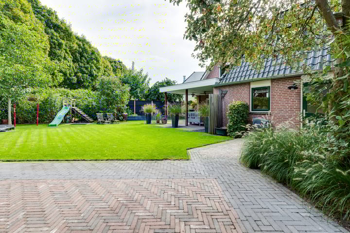 Photo 68 of Elzenerf 46