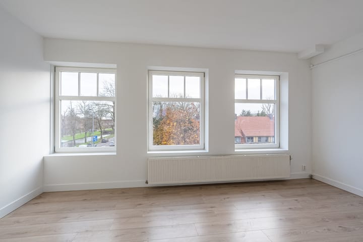 Foto 2 van Bree 17-C