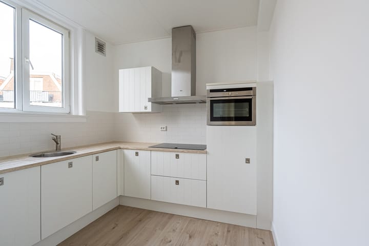 Foto 3 van Bree 17-C