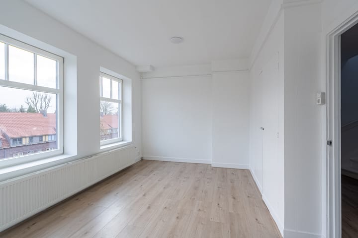 Foto 5 van Bree 17-C