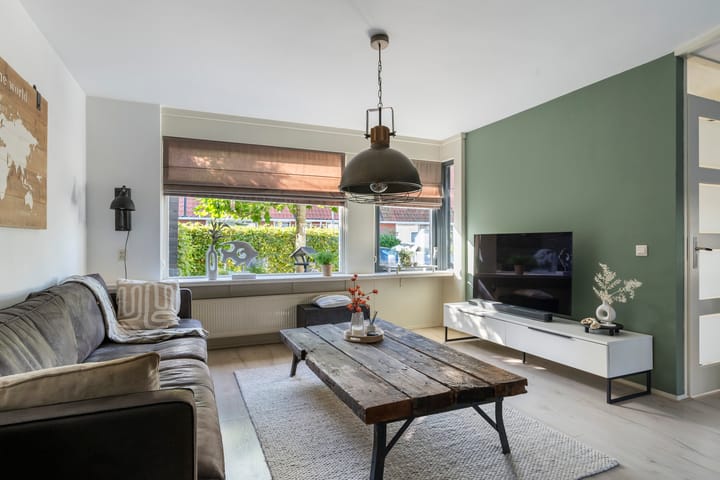 Foto 12 van van Loonstraat 40