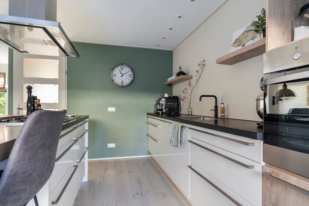 Foto 17 van van Loonstraat 40