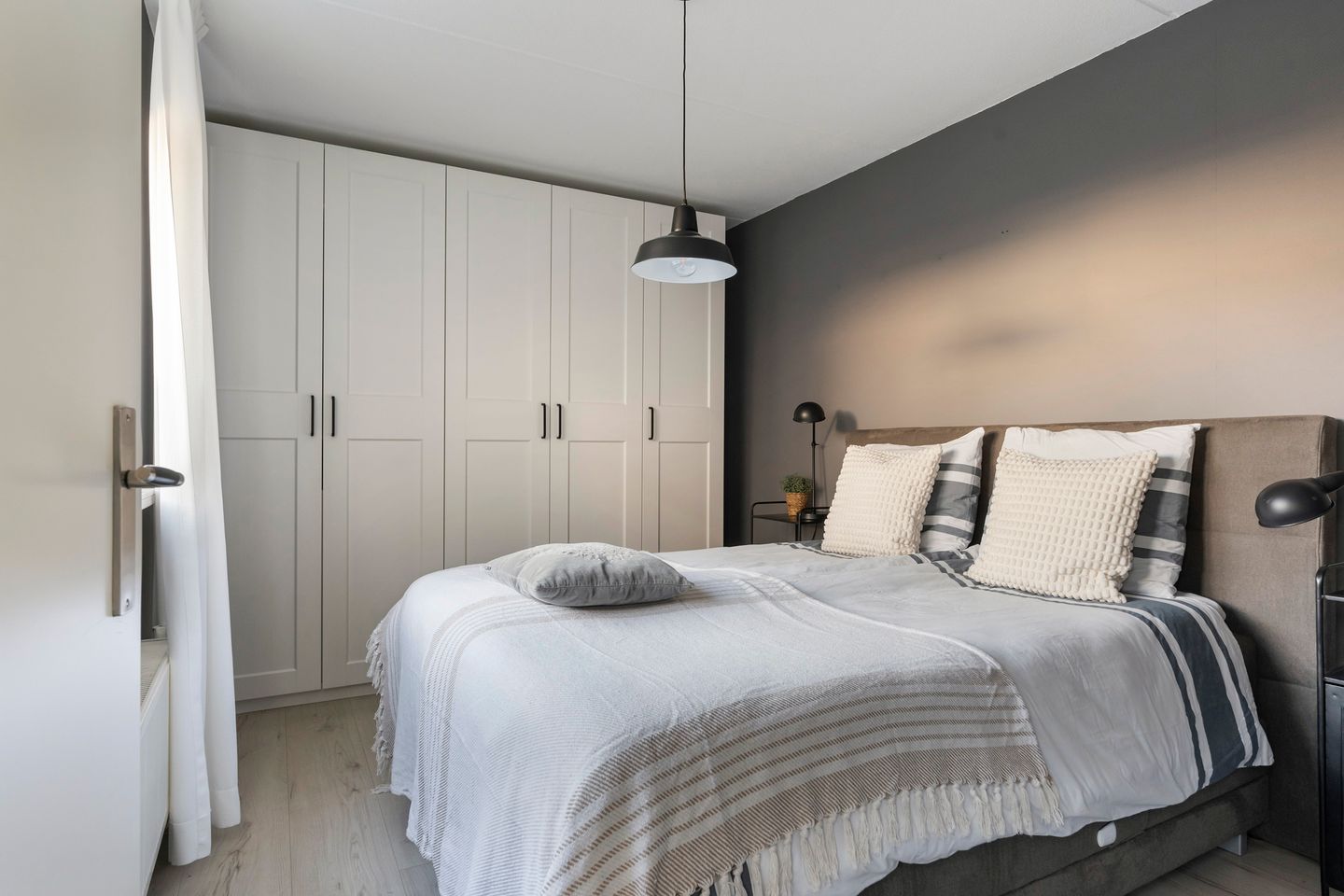 Foto 25 van van Loonstraat 40