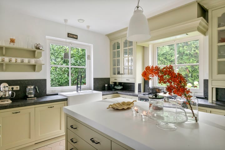 Photo 2 of Voorstraat 12