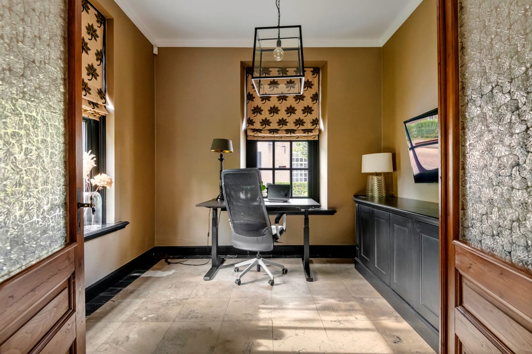 Foto 23 van Voorstraat 12