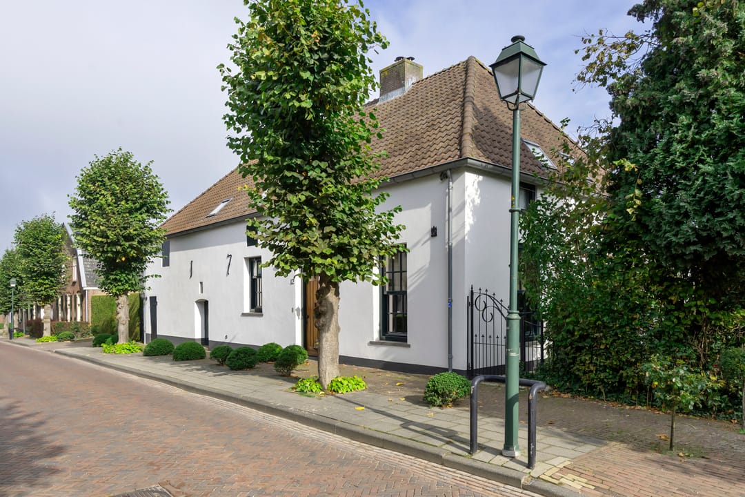 Foto 8 van Voorstraat 12