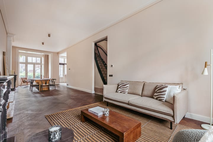 Photo 6 of Van Baerlestraat 152-H