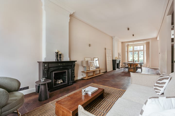 Photo 7 of Van Baerlestraat 152-H