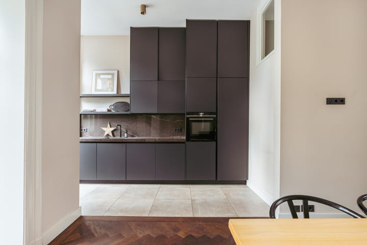 Photo 10 of Van Baerlestraat 152-H