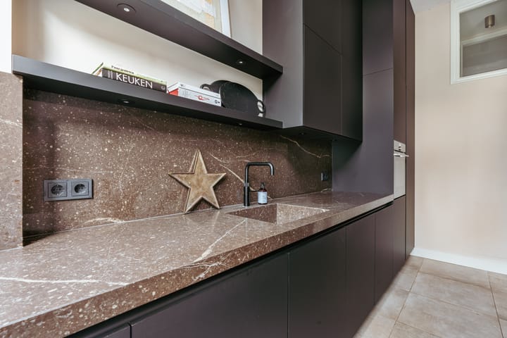 Photo 14 of Van Baerlestraat 152-H