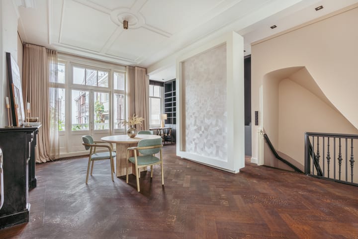 Photo 25 of Van Baerlestraat 152-H