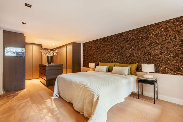 Photo 33 of Van Baerlestraat 152-H