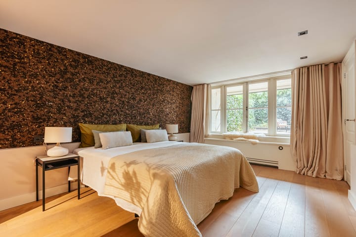 Photo 36 of Van Baerlestraat 152-H