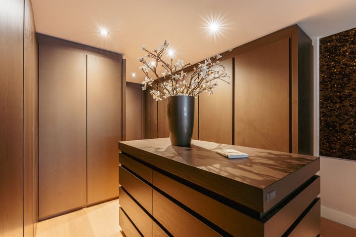 Photo 37 of Van Baerlestraat 152-H