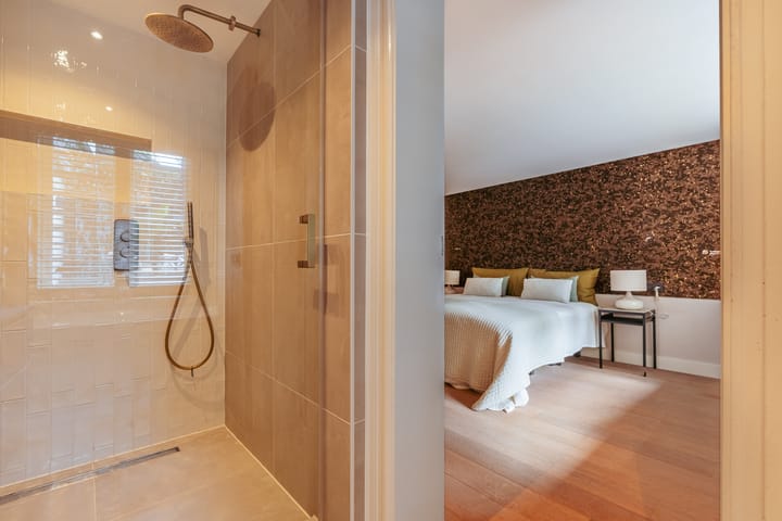 Photo 41 of Van Baerlestraat 152-H