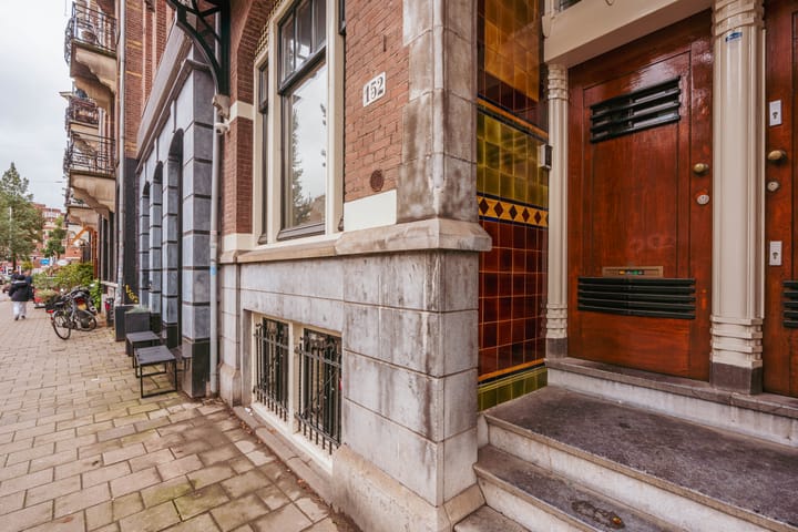 Photo 49 of Van Baerlestraat 152-H