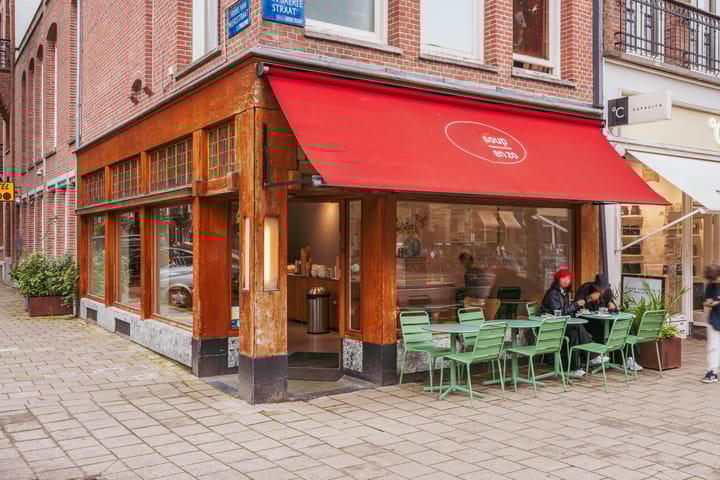 Photo 54 of Van Baerlestraat 152-H