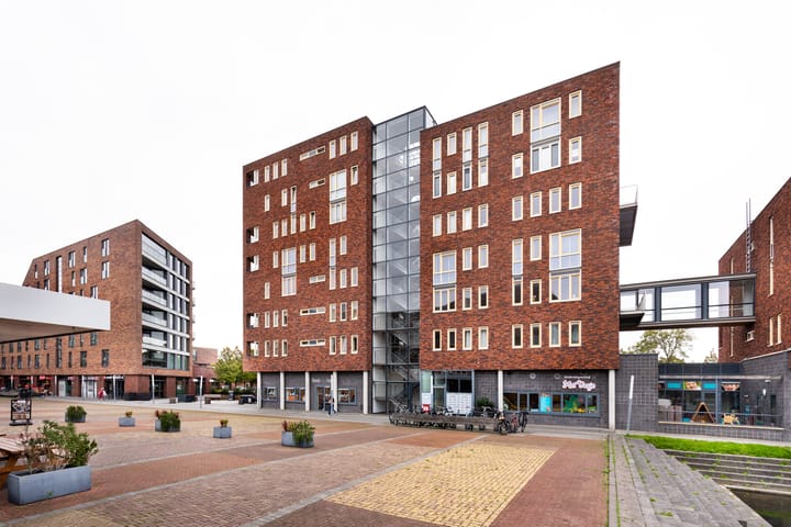 Foto 21 van Marsmanplein 138