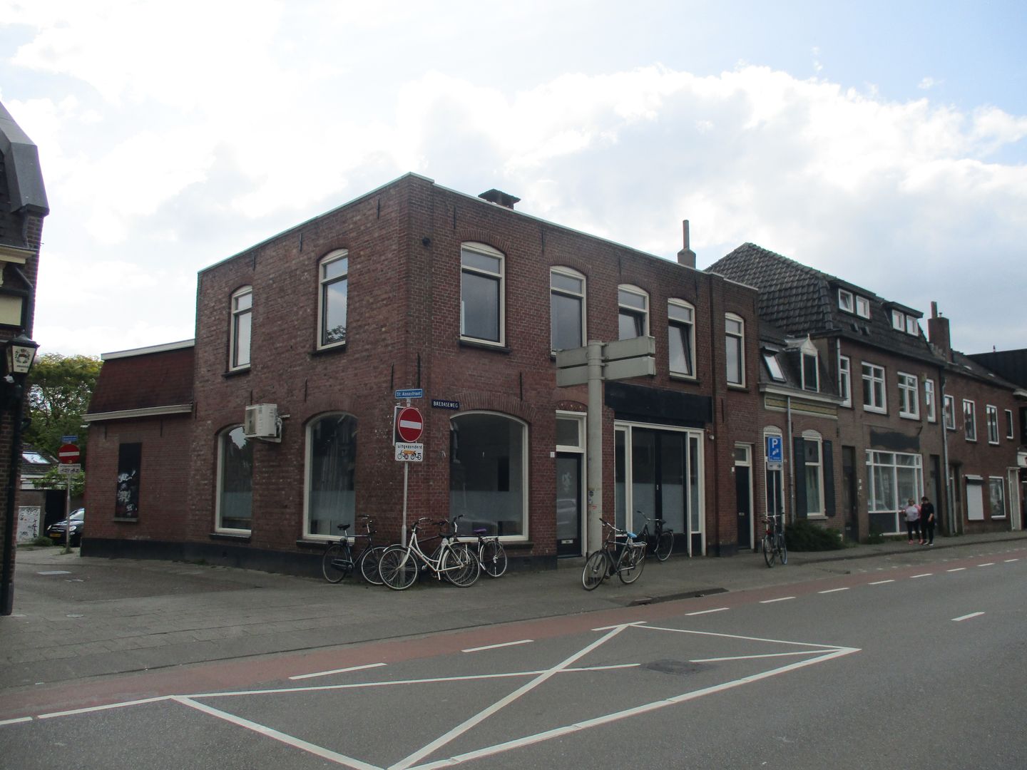 Bekijk foto 4 van Bredaseweg 70