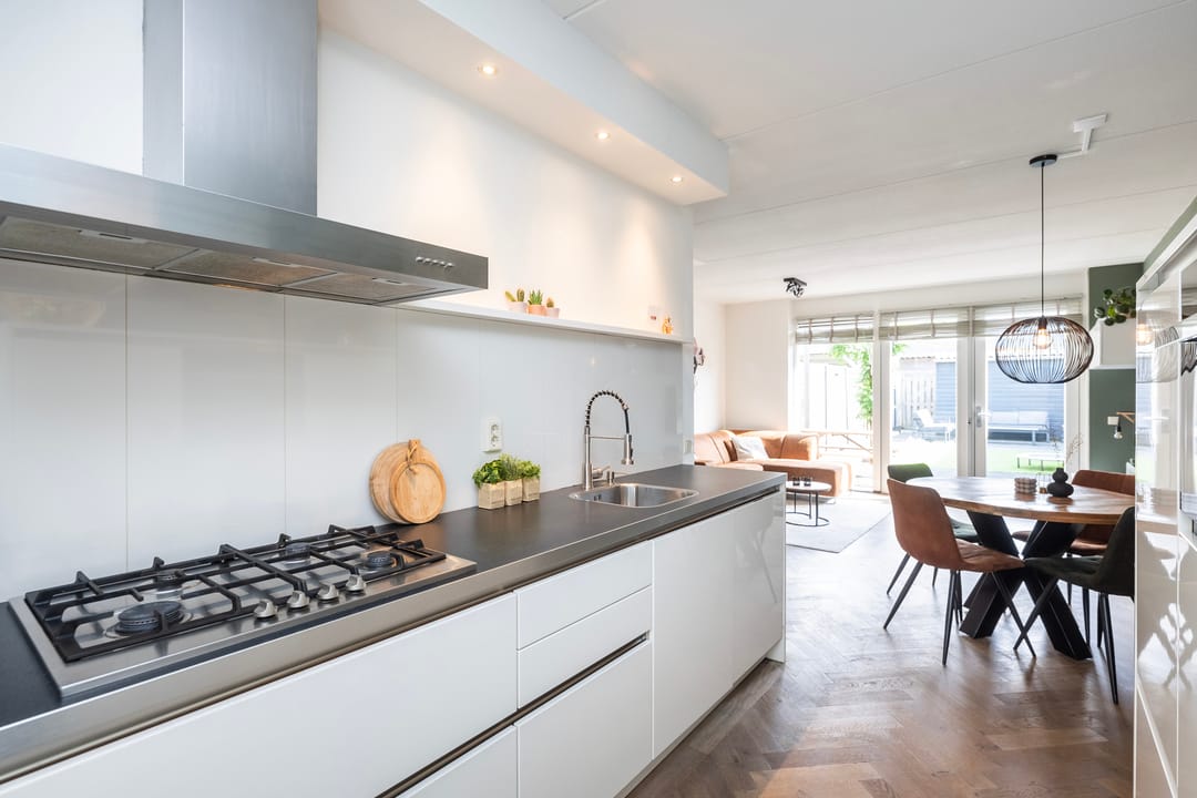 Photo 13 of Boswalstraat 79