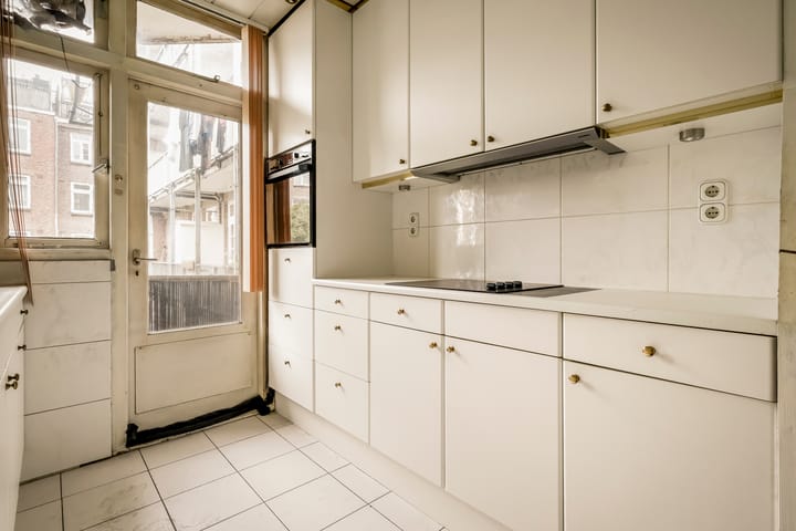 Foto 8 van Haarlemmermeerstraat 167-1