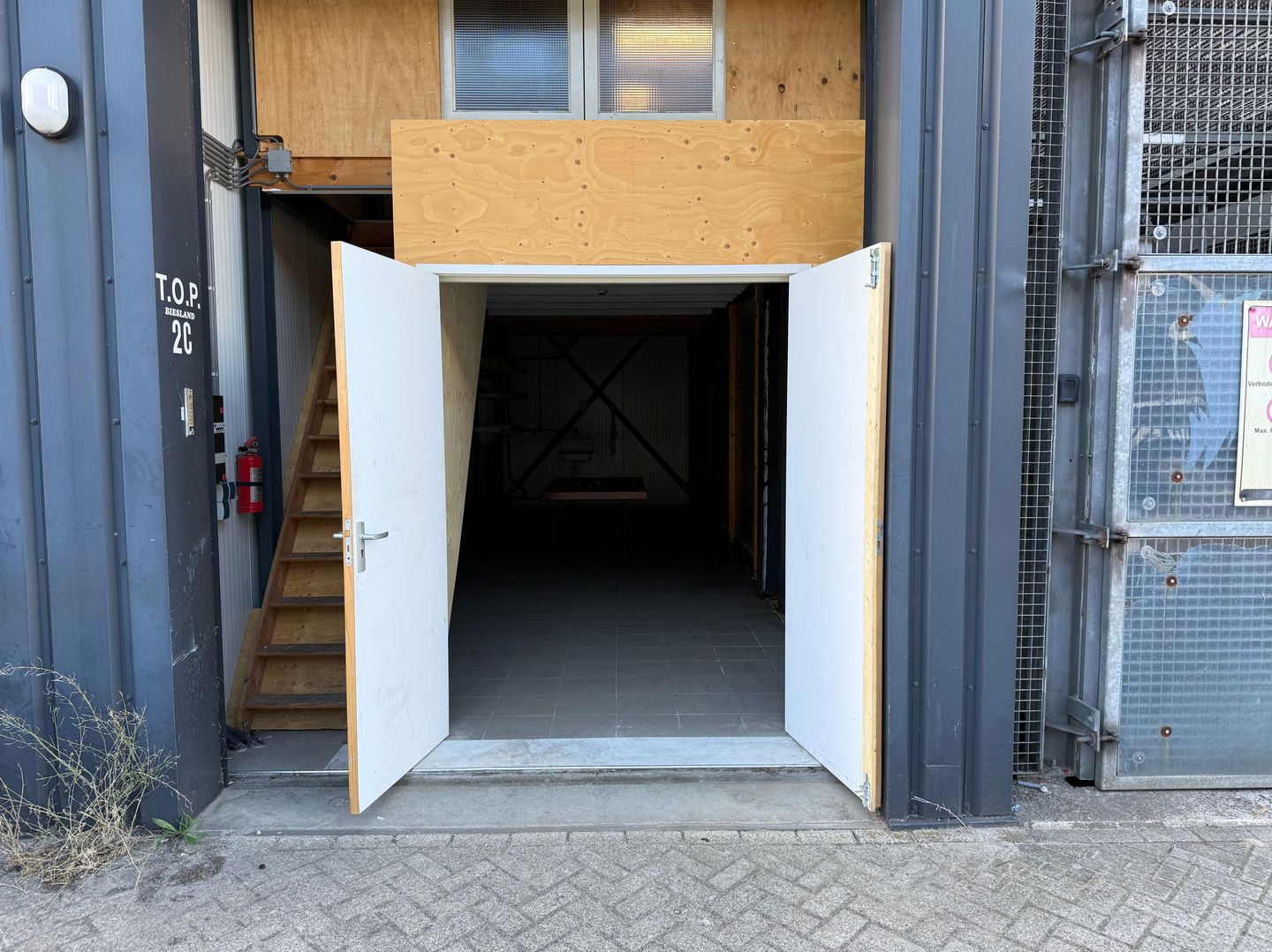 Bekijk foto 2 van Biesland 2-C3