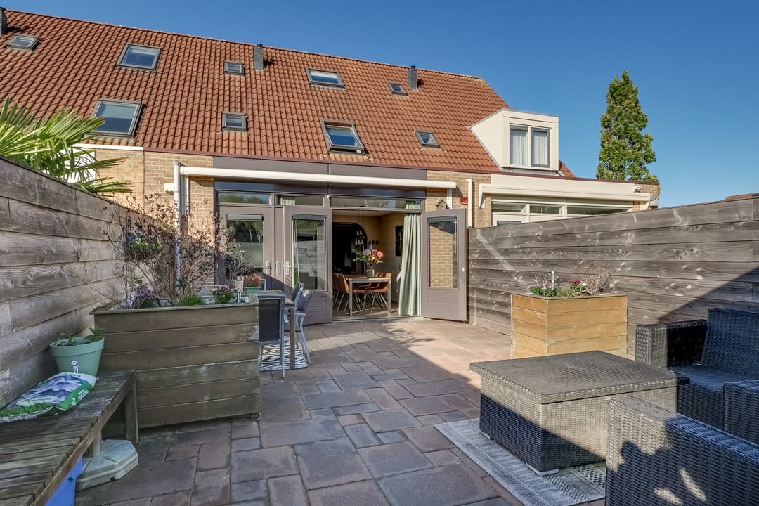 Photo 41 of Roerdomp 37