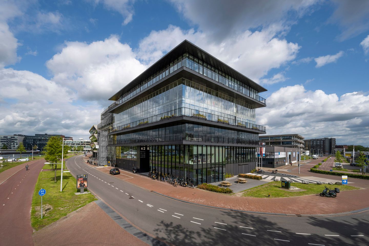 View photo 1 of Koivistokade 62-82