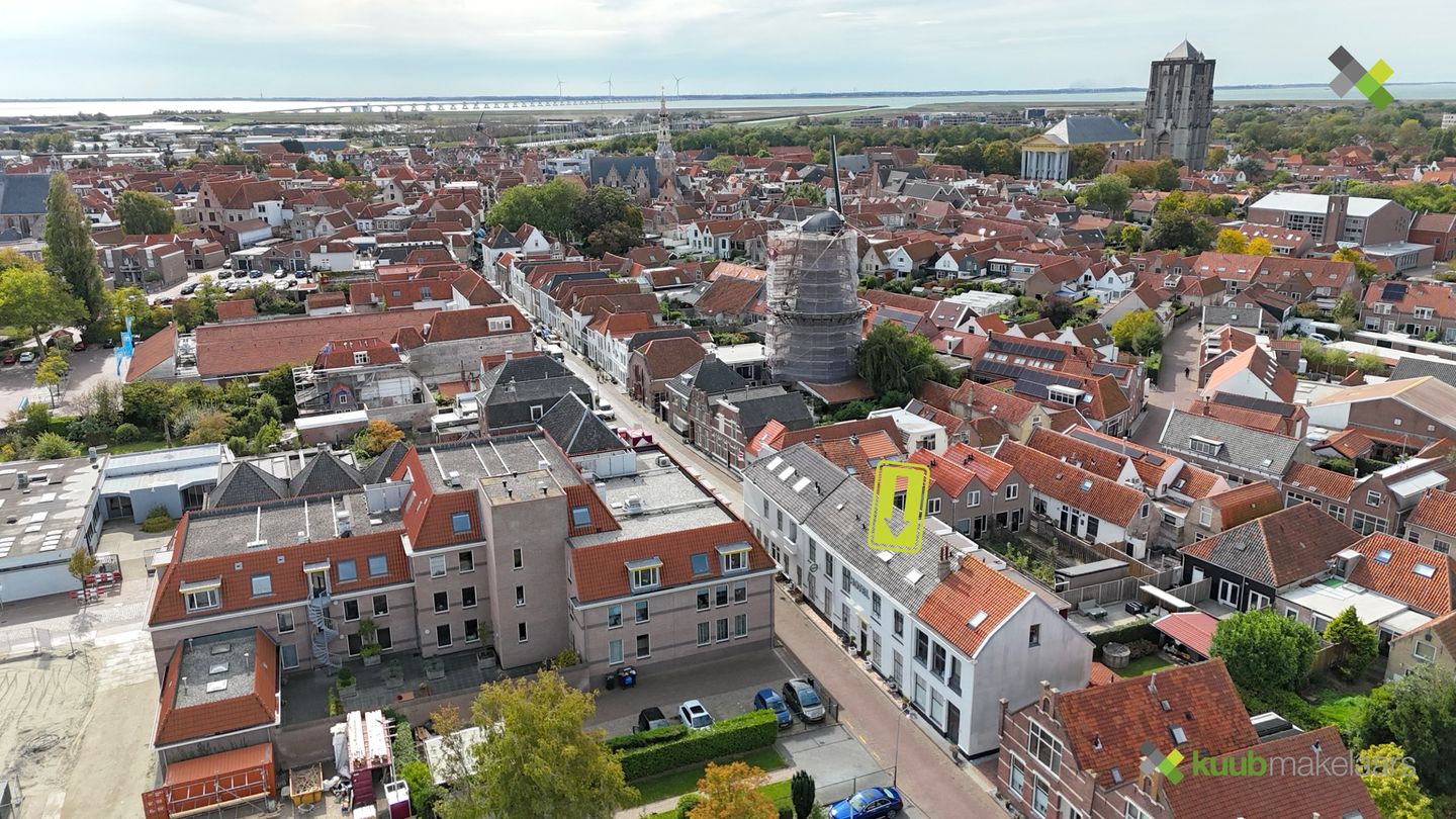 Bekijk foto 2 van Driekoningenlaan 7