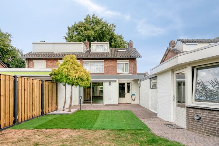 Photo 2 of Frederik Hendrikstraat 48