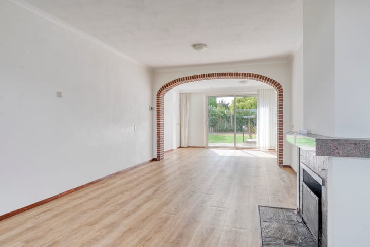 Photo 9 of Frederik Hendrikstraat 48