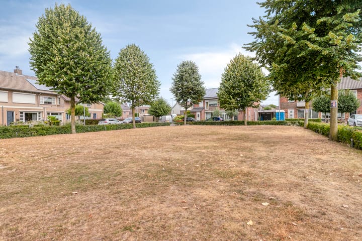 Photo 31 of Frederik Hendrikstraat 48