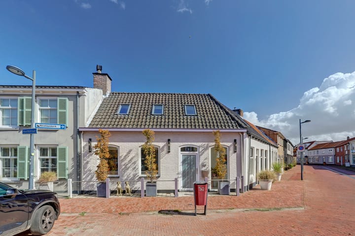Hoofdstraat 2