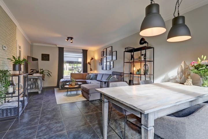 Photo 3 of Pater Beekerplein 10