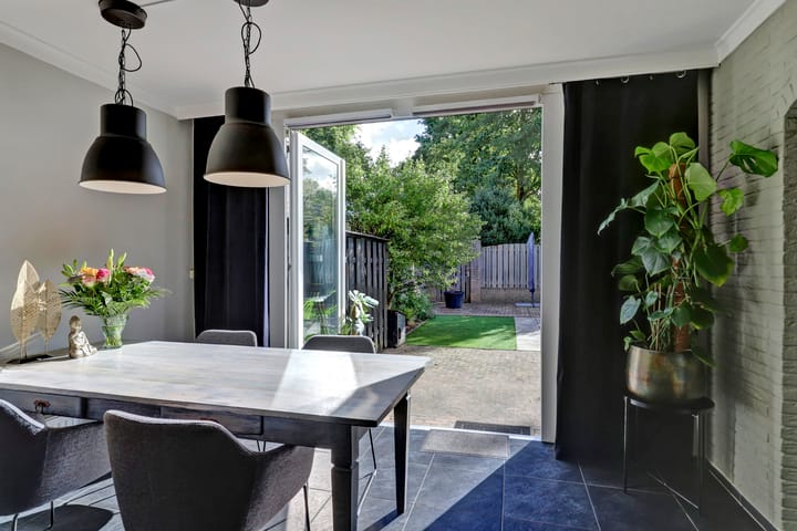 Photo 5 of Pater Beekerplein 10