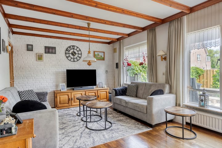 Photo 3 of Pater de Witstraat 30