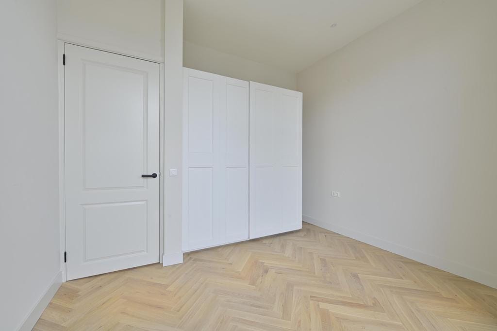 Foto 8 van Van Baerlestraat 38-2