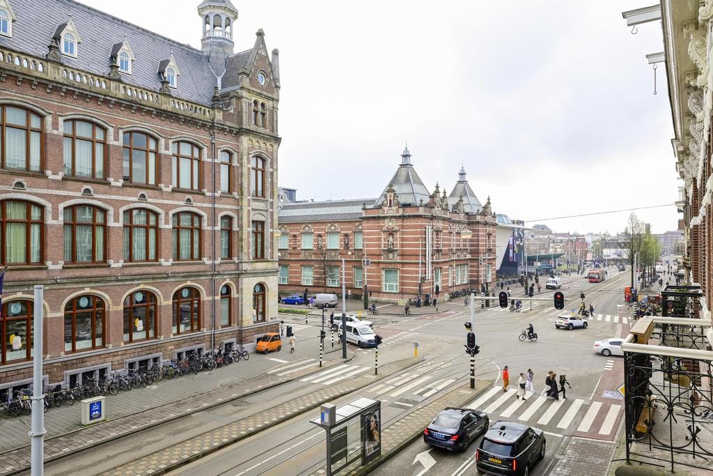 Foto 16 van Van Baerlestraat 38-2