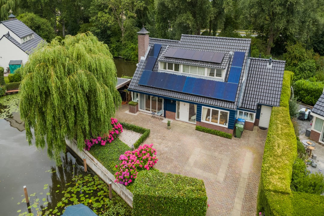 Foto 1 van Waterbies 17