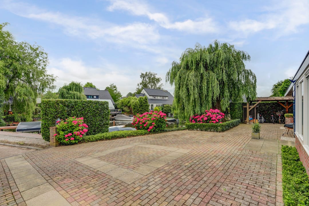 Foto 7 van Waterbies 17